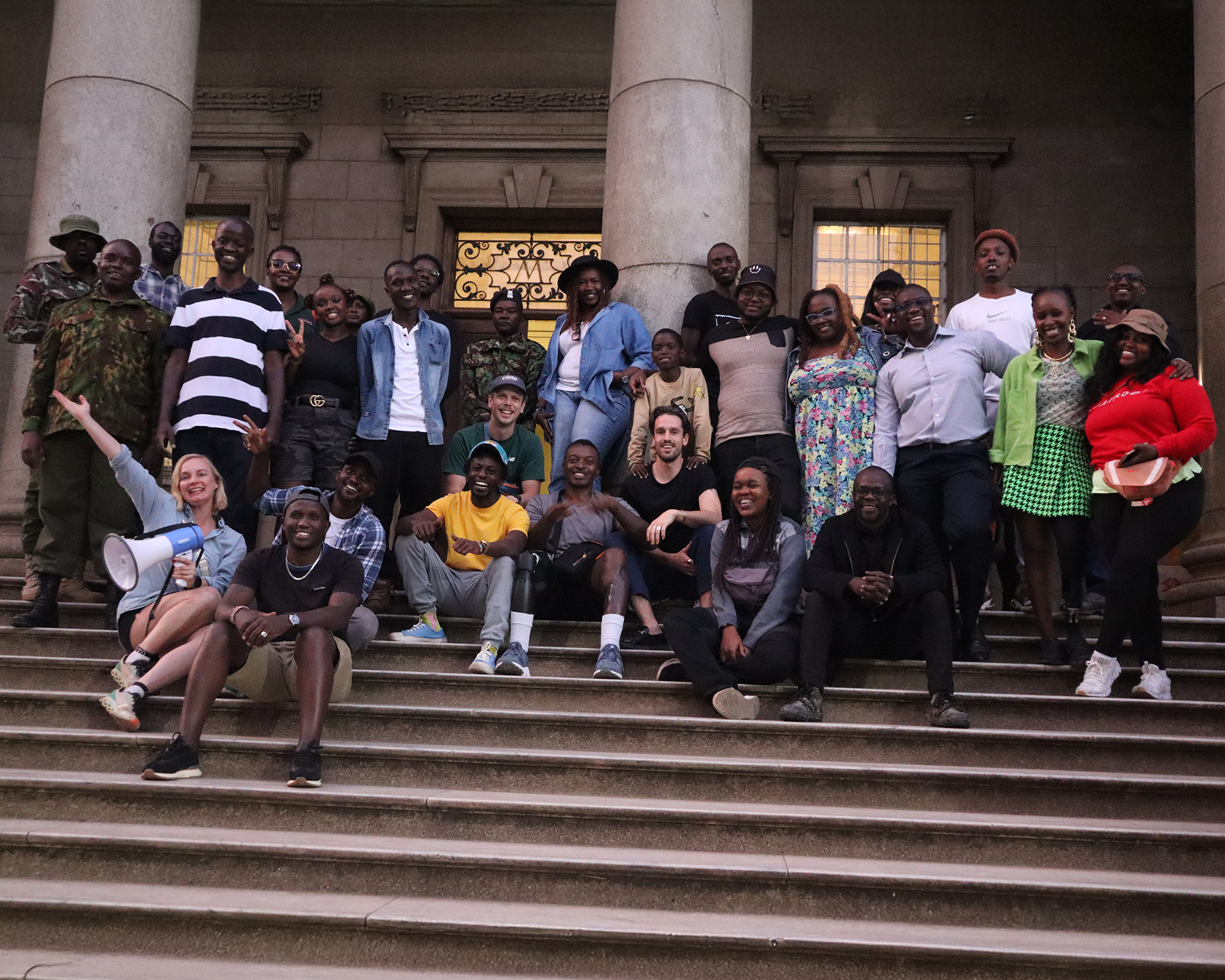 Todo el equipo de rodaje de Unstoppable, un cortometraje de Circleg.